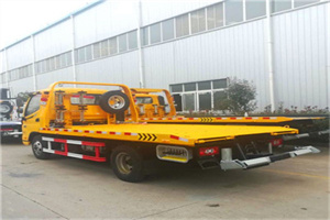 花溪区附近拖车救援搭电