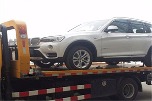 花溪区拖车24小时服务电话